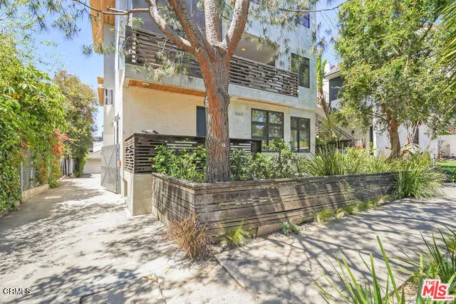 1663 Selby Avenue Unit 3, Los Angeles, CA 90024 - Photo 3 of 9, Los Angeles, CA