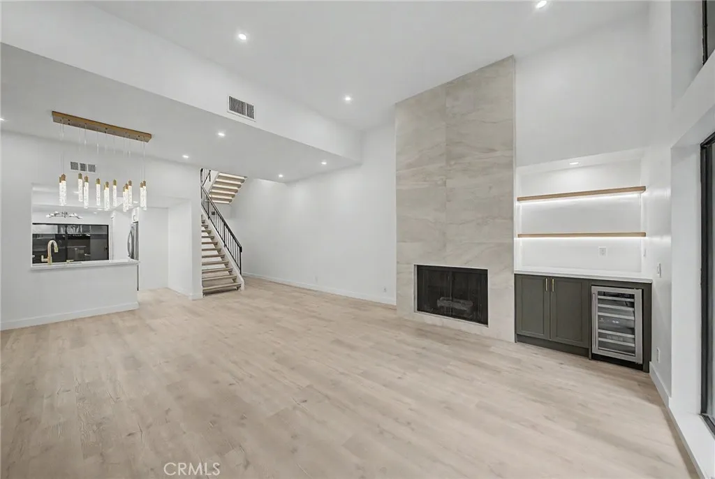 421 S Van Ness, Los Angeles, CA 90020 - Photo 4 of 31, Los Angeles, CA