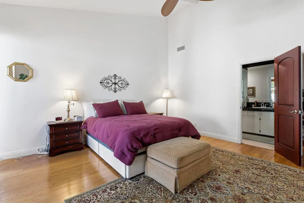https://cdn.realtyfeed.com/cdn/127/306759290/65234ffb9ab645fa67713b56e658171e.webp