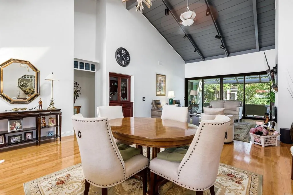https://cdn.realtyfeed.com/cdn/127/306759290/feedf86c8015b856fe93eff7476e5ba3.webp