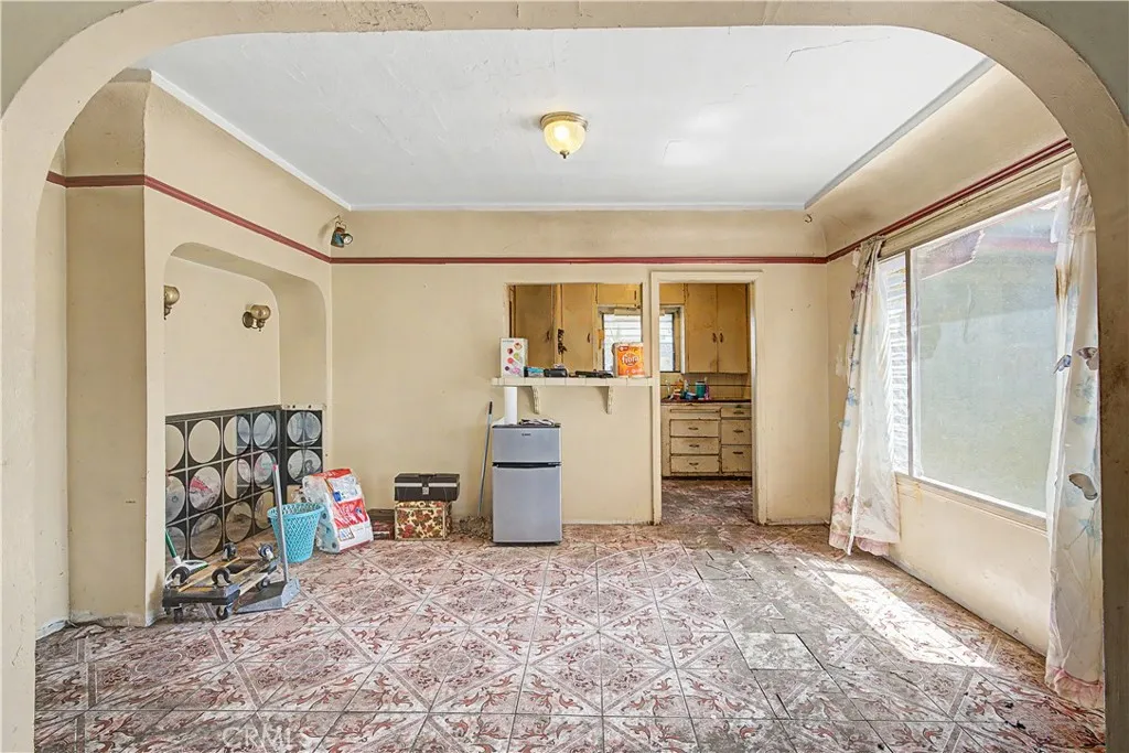 10313 Virginia, South Gate, CA 90280 - Photo 2 of 12, South Gate, CA