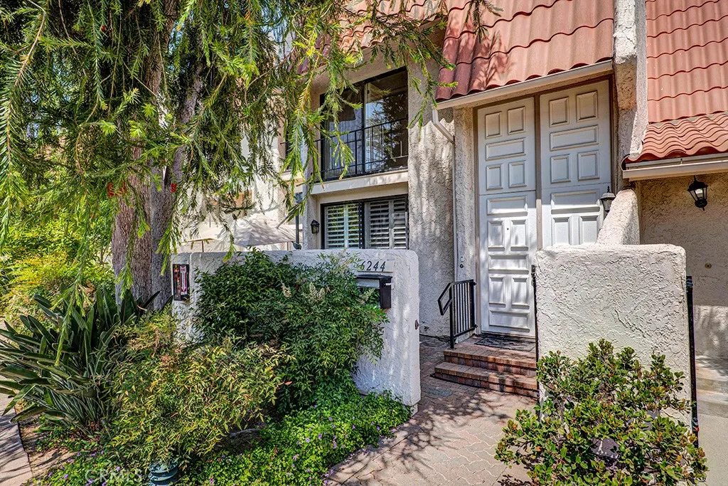 6244 Shoup Avenue, Woodland Hills, CA 91367 - Main photo, Woodland Hills, CA