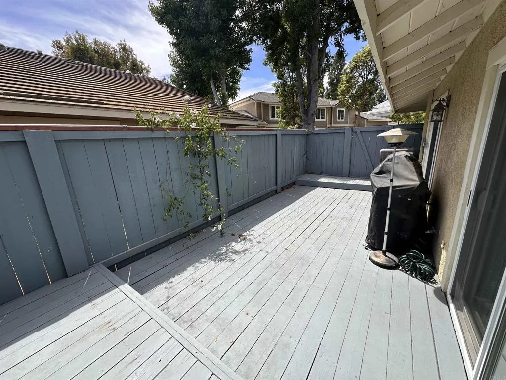 https://cdn.realtyfeed.com/cdn/127/306759351/15b13ec65e71c9bb3f5cce68fd5e18a8.webp