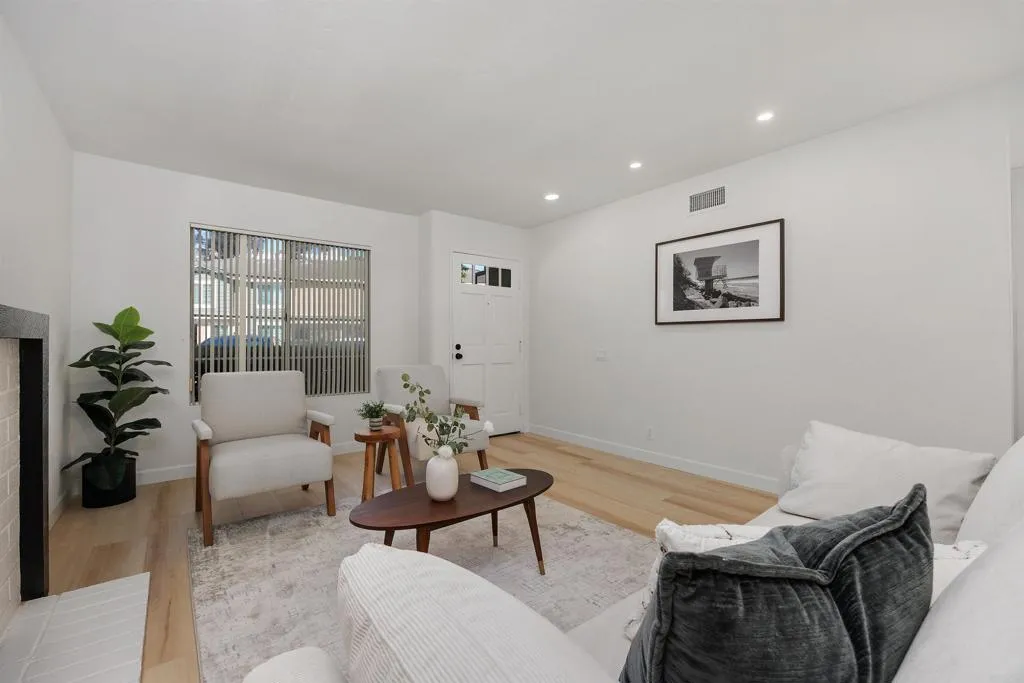 https://cdn.realtyfeed.com/cdn/127/306759351/a4d94ad2abea058f41125dec6858e90a.webp