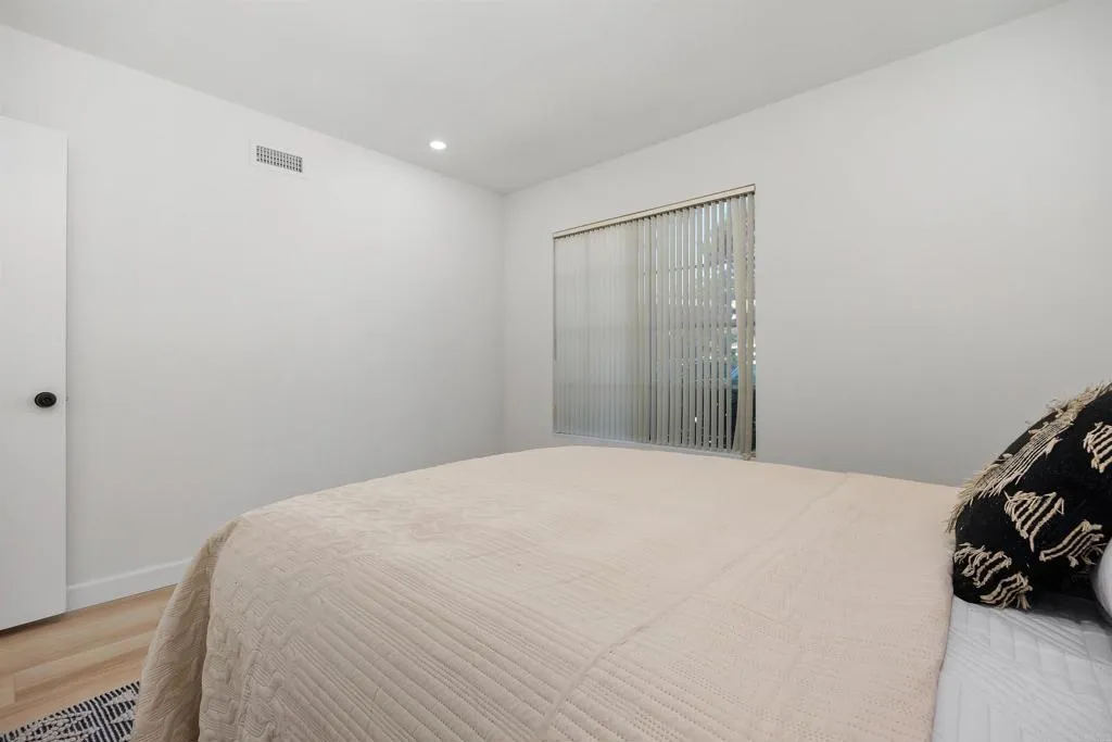 https://cdn.realtyfeed.com/cdn/127/306759351/f795ec490a0c82aa975e557c78aa0e2c.webp