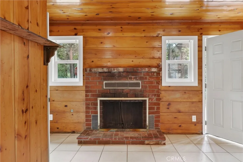 23385 Kay Road, Crestline, CA 92325 - Photo 5 of 15, Crestline, CA