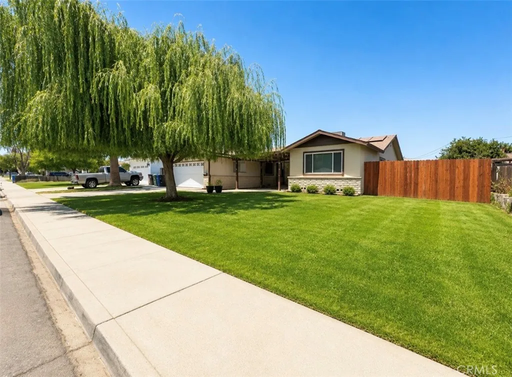 544 Meadow Lane, Lemoore, CA 93245 - Photo 2 of 20, Lemoore, CA
