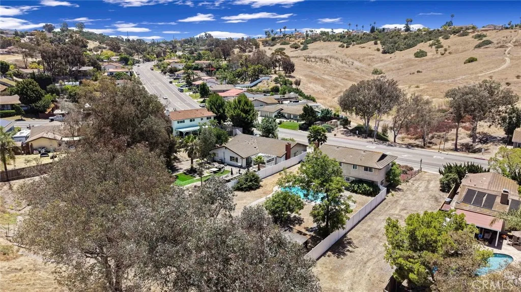 https://cdn.realtyfeed.com/cdn/127/306759396/6206b8df887f3d5022b04a5f437bb258.webp