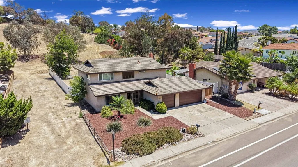 https://cdn.realtyfeed.com/cdn/127/306759396/9ee83f081bbb6787c1ff4c2f20a64e09.webp
