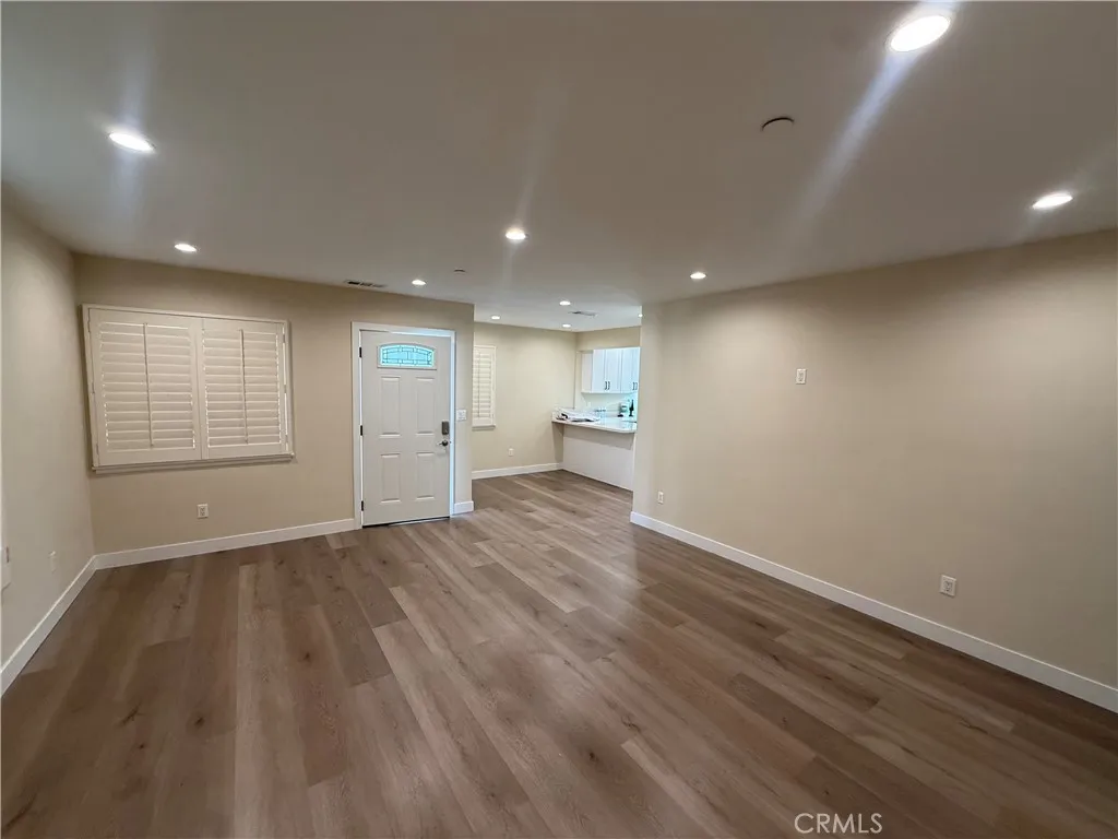 14437 Astoria Street, Sylmar, CA 91342 - Photo 4 of 12, Sylmar, CA