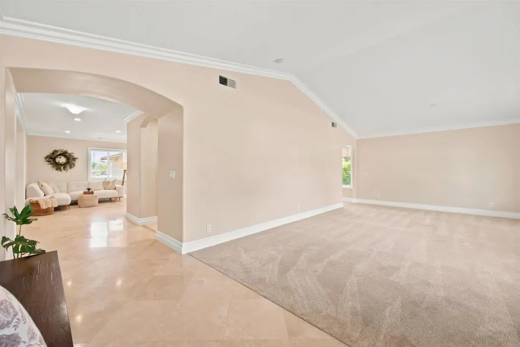 https://cdn.realtyfeed.com/cdn/127/306759426/0fbb64cd43e6b7fbfdb08fc6c5b00d6b.webp