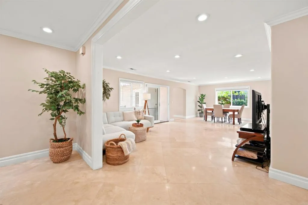 https://cdn.realtyfeed.com/cdn/127/306759426/2716109772527955ee07dbeb81196c6d.webp