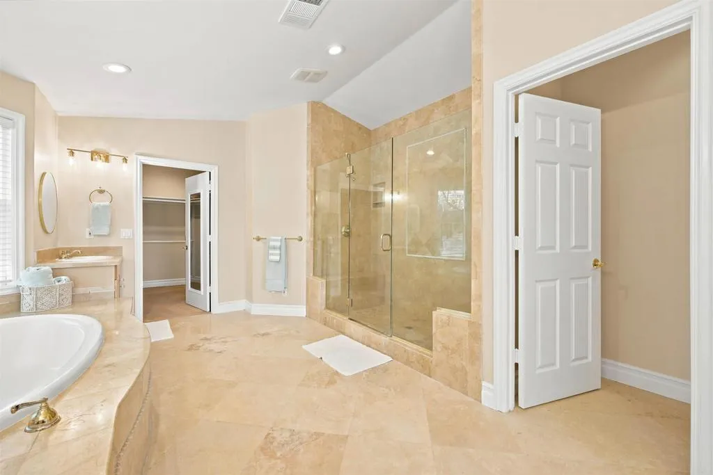https://cdn.realtyfeed.com/cdn/127/306759426/7a6dd1b0bfa65b763f59394ecb58a5b5.webp