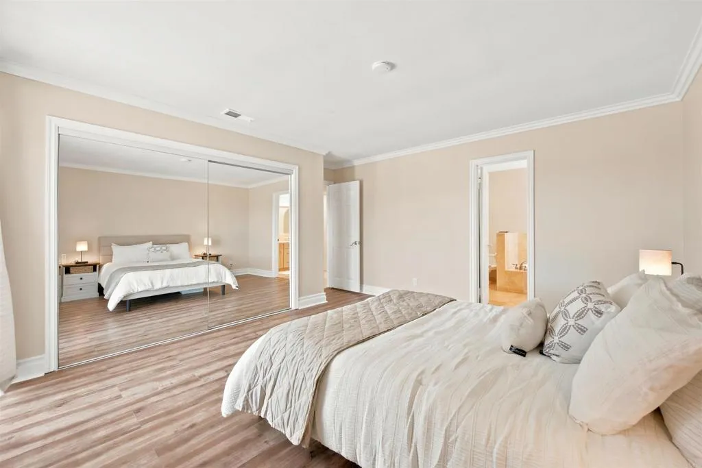 https://cdn.realtyfeed.com/cdn/127/306759426/99b01d1a38c06d8d8eece054193eca39.webp