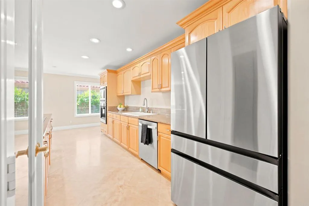 https://cdn.realtyfeed.com/cdn/127/306759426/a32f5e2457cbbb6b02792df86afda411.webp