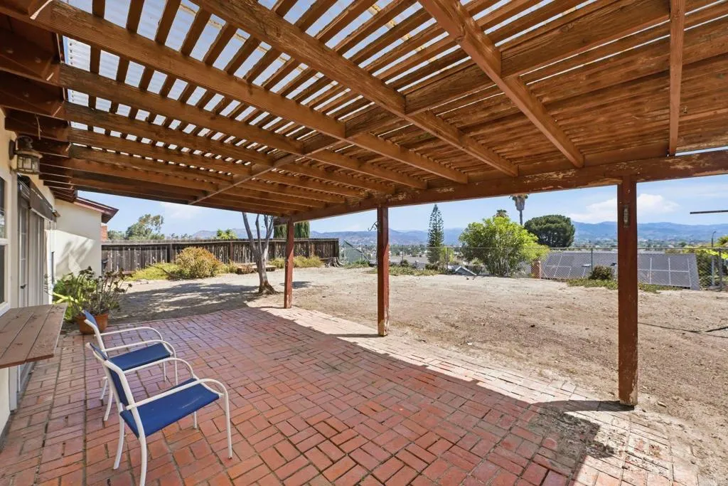https://cdn.realtyfeed.com/cdn/127/306759432/760e80265afa67ff85fcc85dd6a89ef6.webp