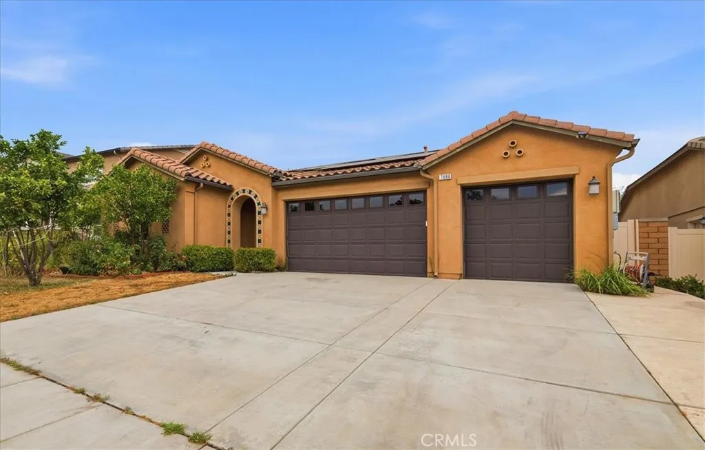 7688 Steamboat, Riverside, CA 92507 - Photo 2 of 34, Riverside, CA