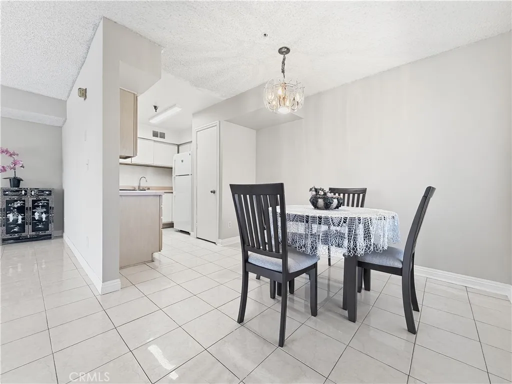 10282 Tujunga Canyon Boulevard Unit 201, Tujunga, CA 91042 - Photo 5 of 20, Tujunga, CA