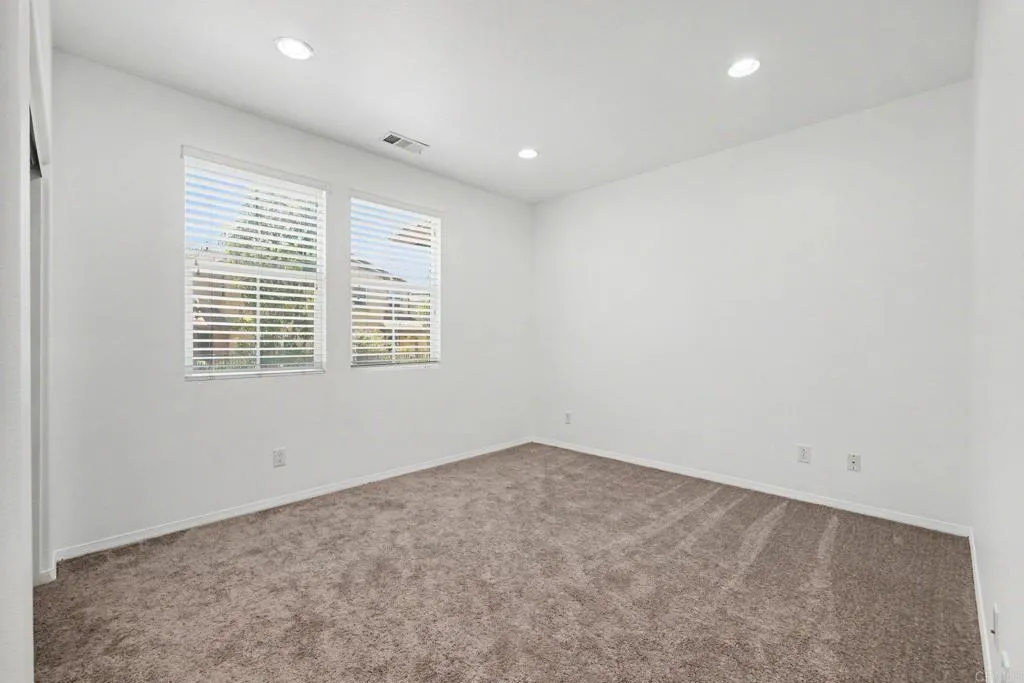 https://cdn.realtyfeed.com/cdn/127/306759467/0677af31ca76289b8cc0be47ad55d470.webp