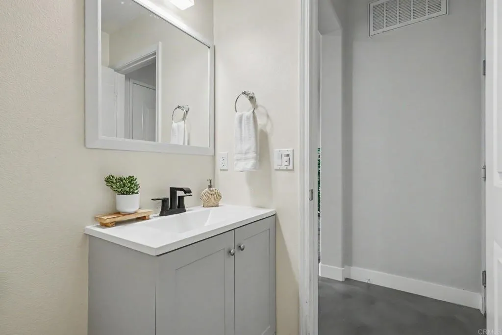 https://cdn.realtyfeed.com/cdn/127/306759467/69f551a1d3ec2e92ec6a25e0ec93495f.webp