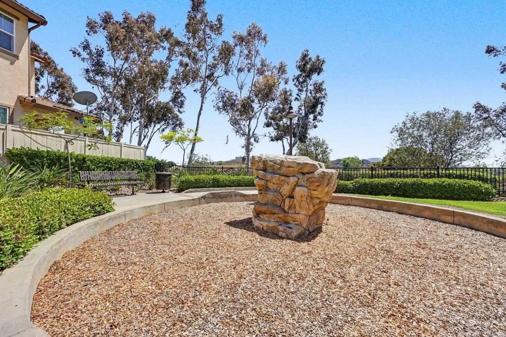 https://cdn.realtyfeed.com/cdn/127/306759467/72cba12037d3867e05cf4309f33b4b39.webp