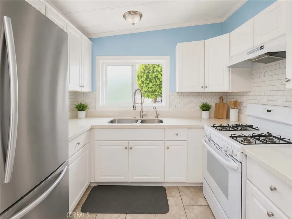 7887 Lampson Ave Unit 39, Garden Grove, CA 92841 - Photo 5 of 16, Garden Grove, CA