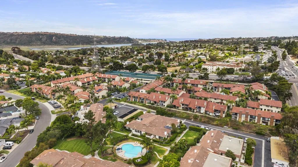 https://cdn.realtyfeed.com/cdn/127/306759480/869691ec7c75833de609738439e8c9a8.webp