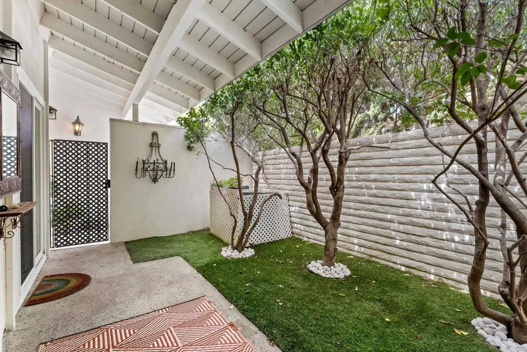 https://cdn.realtyfeed.com/cdn/127/306759480/98c7bb526dfc564325ca0a121e5df578.webp