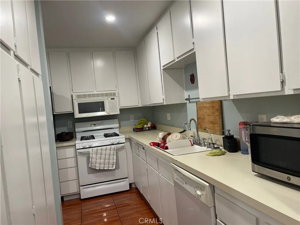9386 Mesa Verde Dr Unit B, Montclair, CA 91763 - Photo 5 of 16, Montclair, CA