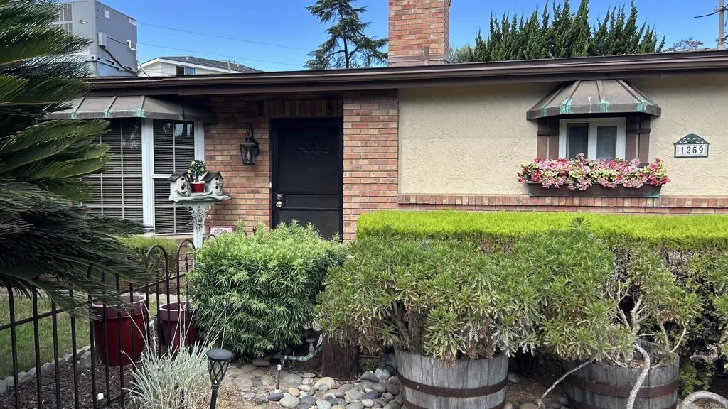 https://cdn.realtyfeed.com/cdn/127/306759487/8f76d38fe90c1140e0345a440aaaef94.webp