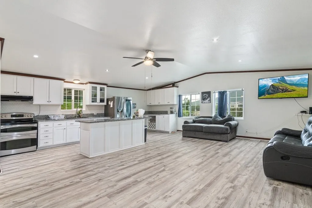 26460 Dale, Hemet, CA 92545 - Photo 3 of 42, Hemet, CA