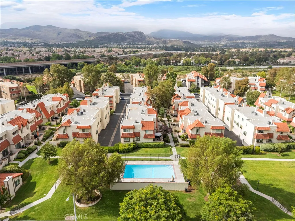 17955 River Circle Unit 4, Canyon Country, CA 91387 - Photo 2 of 57, Canyon Country, CA
