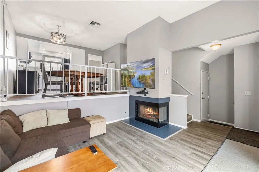 17955 River Circle Unit 4, Canyon Country, CA 91387 - Photo 4 of 57, Canyon Country, CA