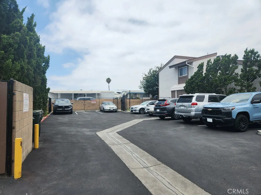 1047 E Huntington Drive Unit C, Monrovia, CA 91016 - Photo 3 of 15, Monrovia, CA