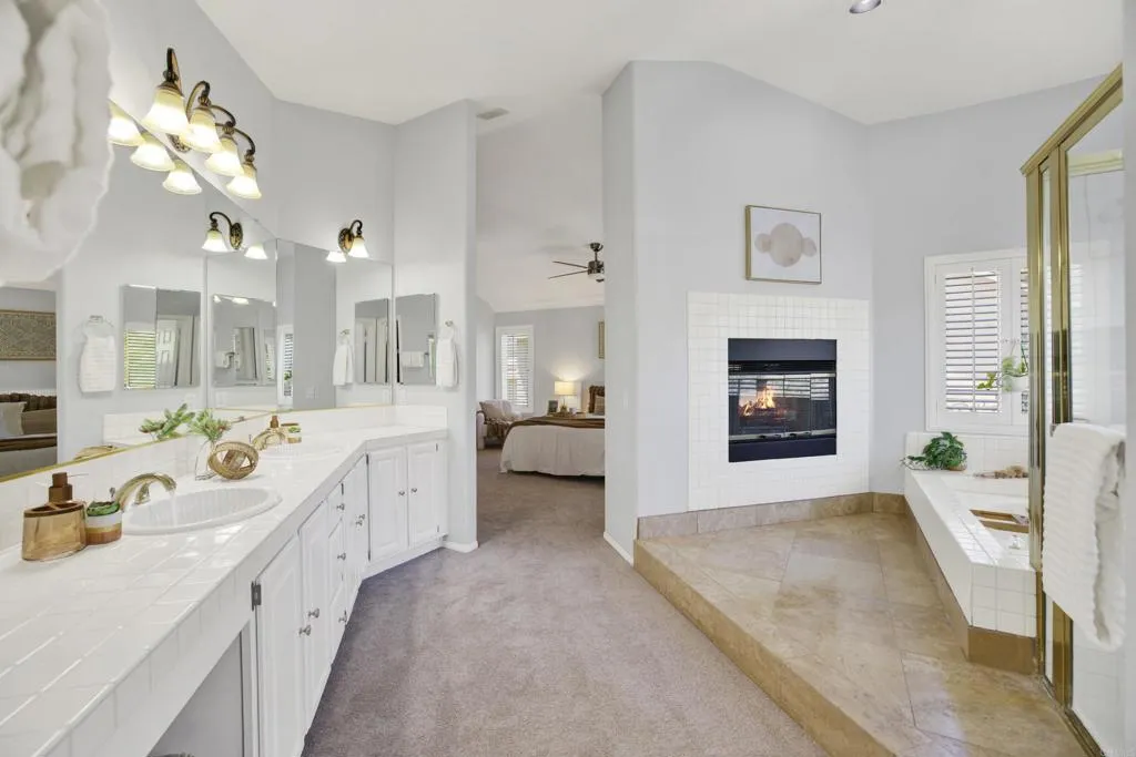 https://cdn.realtyfeed.com/cdn/127/306759533/46a40b916e3d56a6914d53d36db2c615.webp