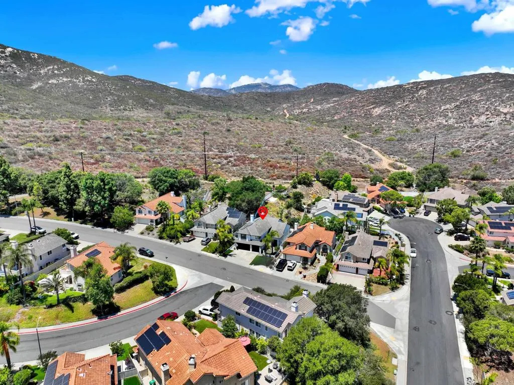 https://cdn.realtyfeed.com/cdn/127/306759533/94ad940e2a7952e56337390bc30c566f.webp
