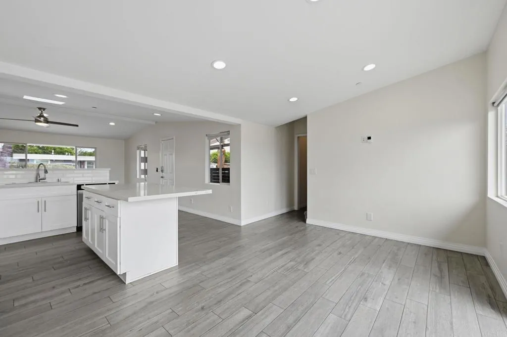 https://cdn.realtyfeed.com/cdn/127/306759540/271dc3d5253c0a9de9ffc064f404da53.webp