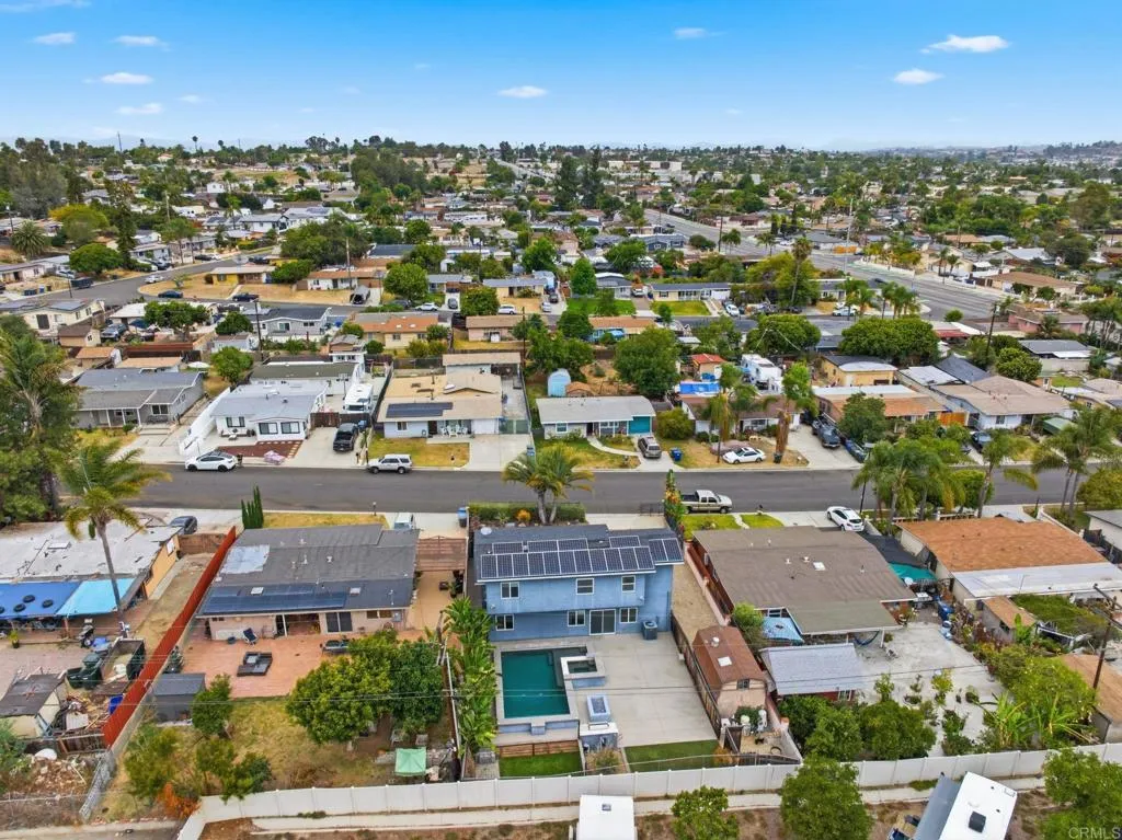 https://cdn.realtyfeed.com/cdn/127/306759540/2e0edb0648f249ac718450e03206c1ac.webp
