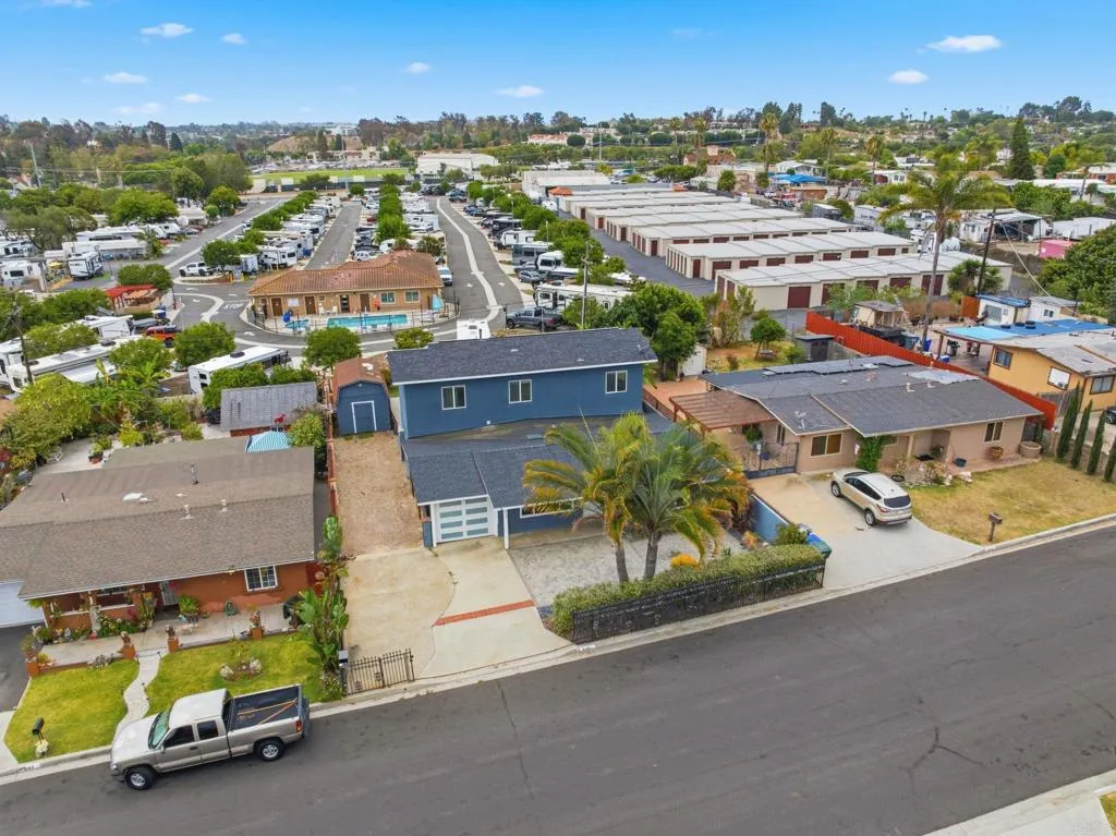 https://cdn.realtyfeed.com/cdn/127/306759540/3e8459bd5cadf1e2f26cb2e9f1b4f981.webp