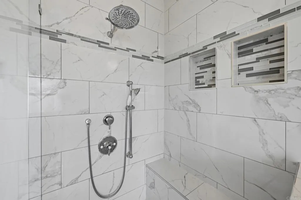 https://cdn.realtyfeed.com/cdn/127/306759540/568ed6ccecd1b76a8b1a16bf13bc9aab.webp