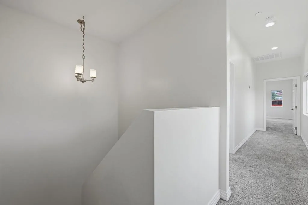 https://cdn.realtyfeed.com/cdn/127/306759540/84738566d474592332a61bca1c0d7a6d.webp