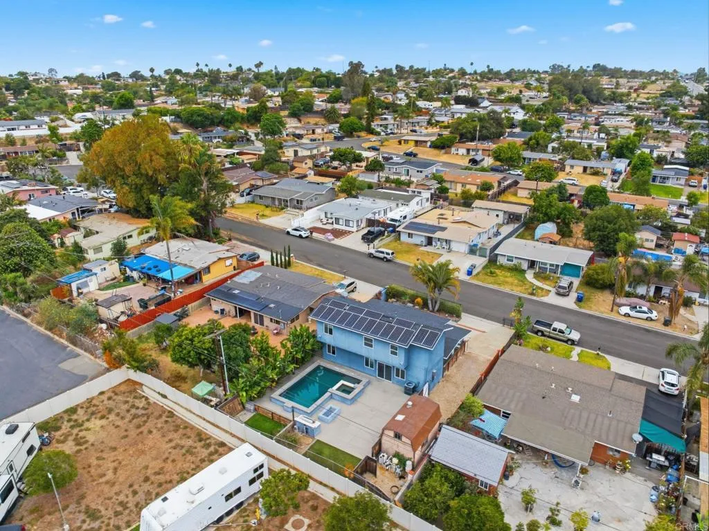 https://cdn.realtyfeed.com/cdn/127/306759540/b7bc402dd2669ee3424869d267bb657d.webp