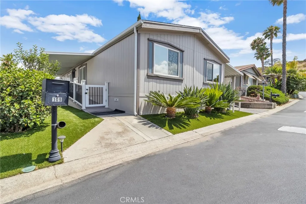 https://cdn.realtyfeed.com/cdn/127/306759609/2645f7347dd08615b4e1c411a553580e.webp