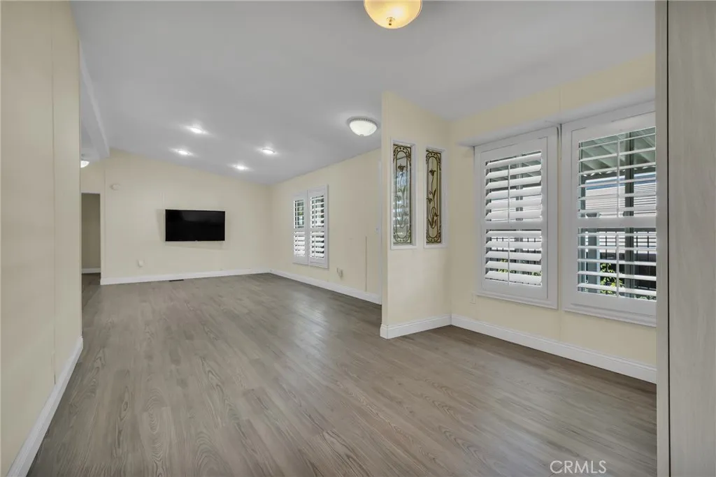 https://cdn.realtyfeed.com/cdn/127/306759609/3d1dd22c0599f0150e1a49fe67fe81de.webp