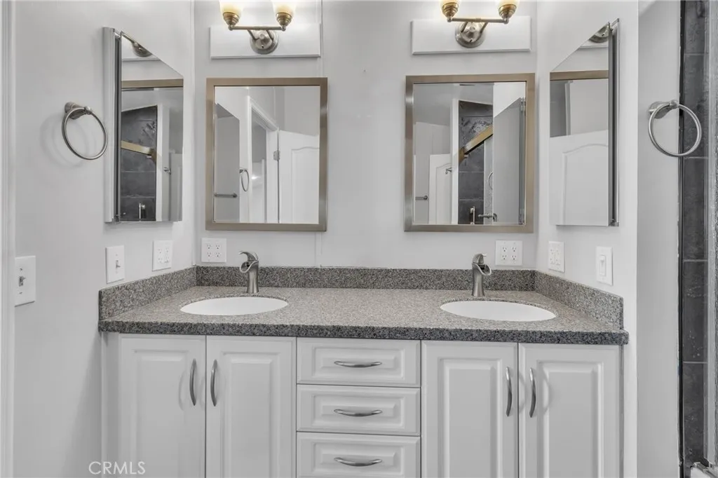 https://cdn.realtyfeed.com/cdn/127/306759609/b90b88b9d0be328b2aacc7cb913924e0.webp