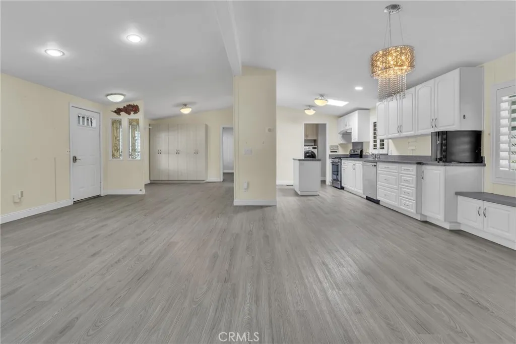 https://cdn.realtyfeed.com/cdn/127/306759609/bb0a56f5cd2d2ad91ec16060894d2463.webp