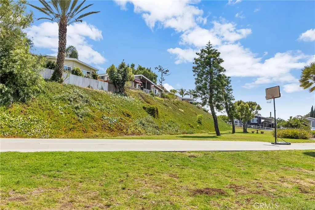 https://cdn.realtyfeed.com/cdn/127/306759609/cd838bac330306e7a3fc8077aa9f6fbf.webp