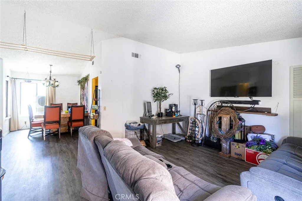 1165 Timpanogus Court, San Jacinto, CA 92583 - Photo 3 of 16, San Jacinto, CA