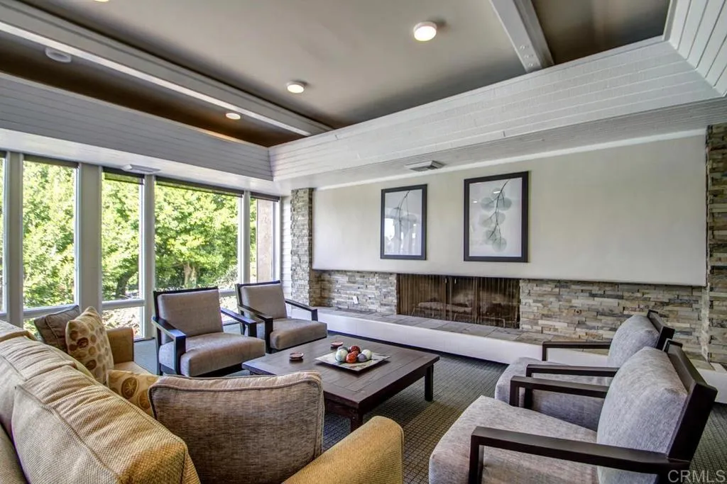 https://cdn.realtyfeed.com/cdn/127/306759616/88093e8e8d8e11475aff95a41ae7cbb2.webp