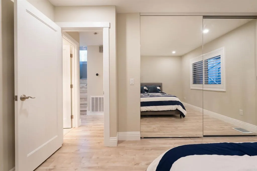 https://cdn.realtyfeed.com/cdn/127/306759617/68477474bc322e69e52406916f6cfc4a.webp